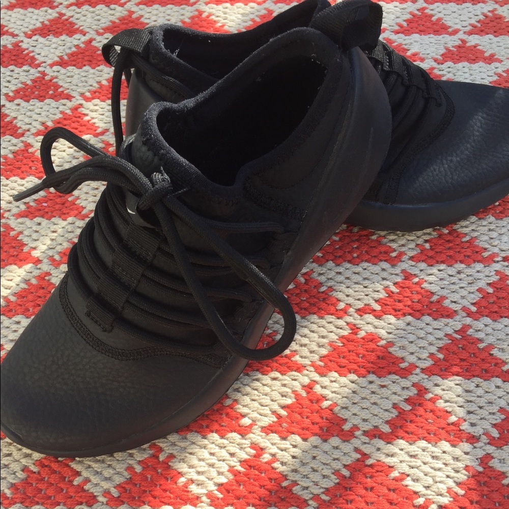 Nike Women’s Payaa